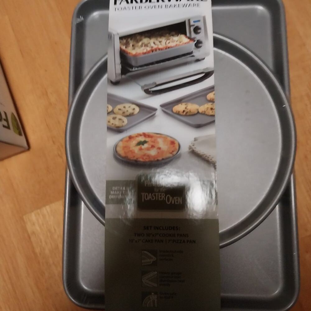 Faberware 4 piece Non-Stick Toaster Oven Pans